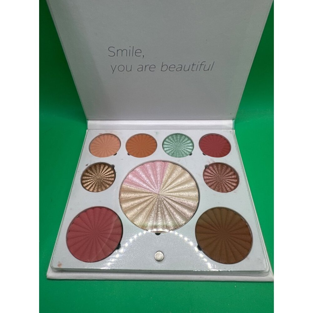 Ofra Cosmetics Good To Go Mini Mix Palette With Blush Highlighter & Eyeshadow